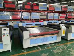 CO2激光雕刻机皮革切割机